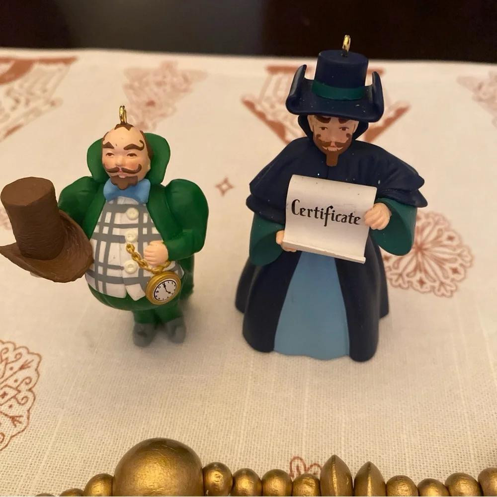 VTG Hallmark Keepsake The Wizard Of Oz Munchkinland Mayor & Coroner Ornament SET